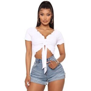 Fashion Nova Women’s White Smocked Tie Front Like Lovers Crop Top Small